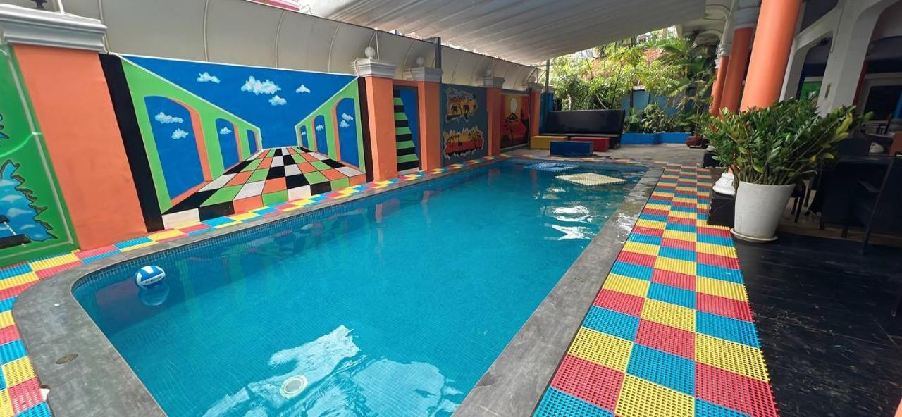 The Eighty8 Hostel Пном Пен Екстериор снимка