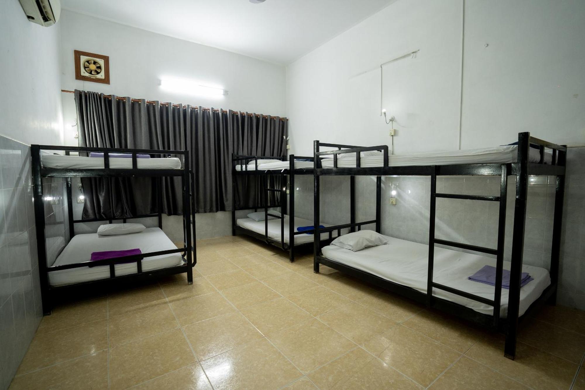 The Eighty8 Hostel Пном Пен Екстериор снимка