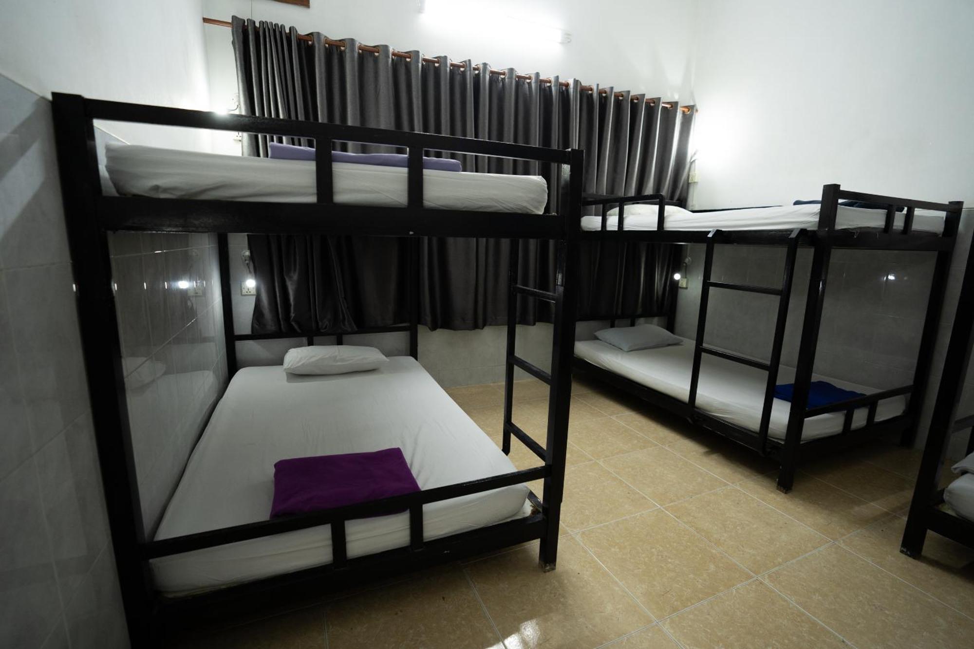 The Eighty8 Hostel Пном Пен Екстериор снимка